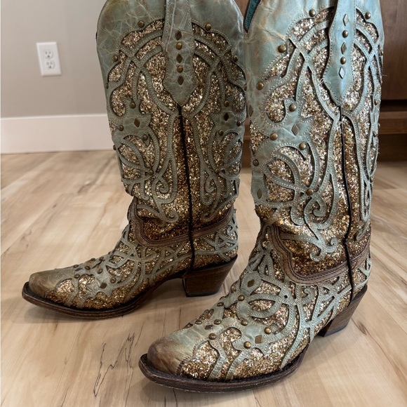 SOLD - Picture 2 of 11